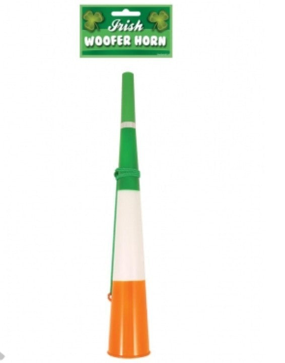 IRISH TRICOLOUR WOOFER HORN (38CM) WITH GREEN STRING