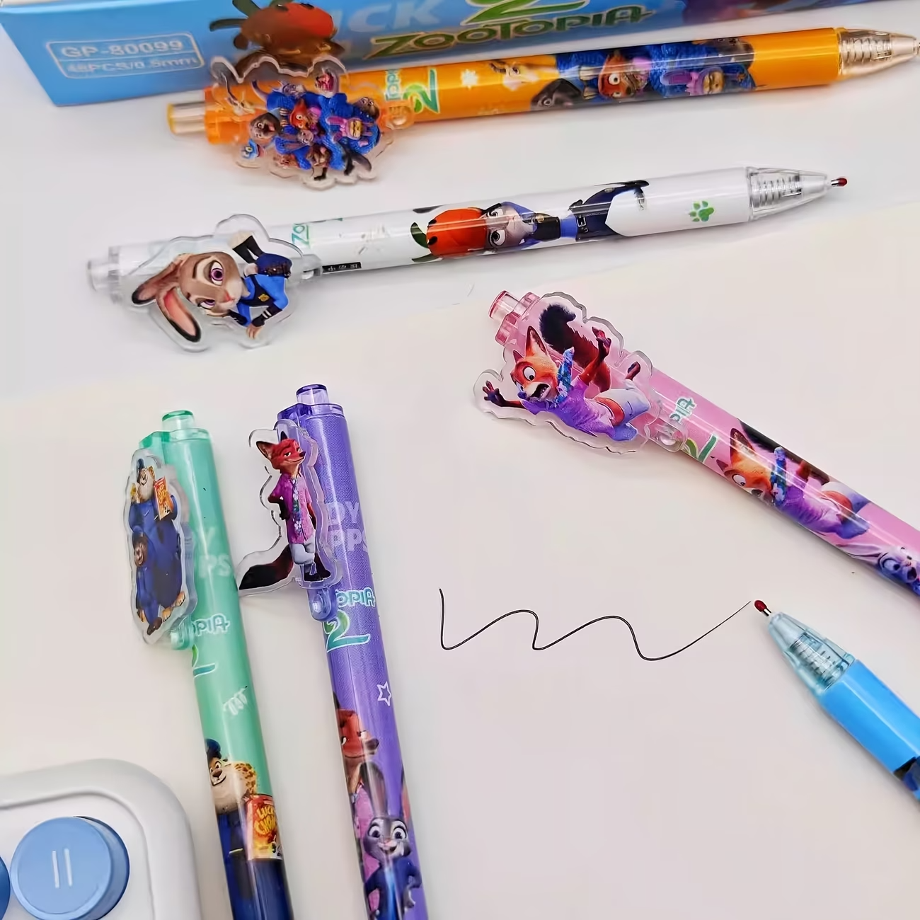 8 Disney Zootopia 2 Character Retractable Gel Pen Set