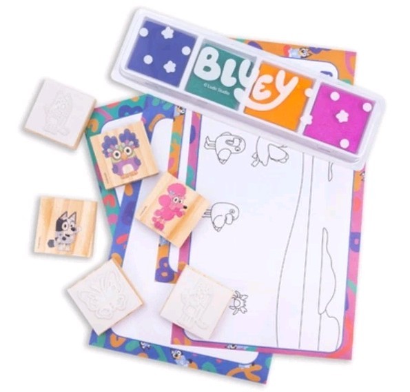 Bluey Wooden Stamp Set Kids Activity Kit with 6 Stamps 4 Ink Pads & Paper NEW