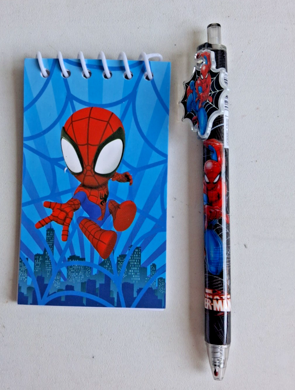 Marvel Spidey and His Amazing Friends / Avengers / Mini Notebook & Pen Sets