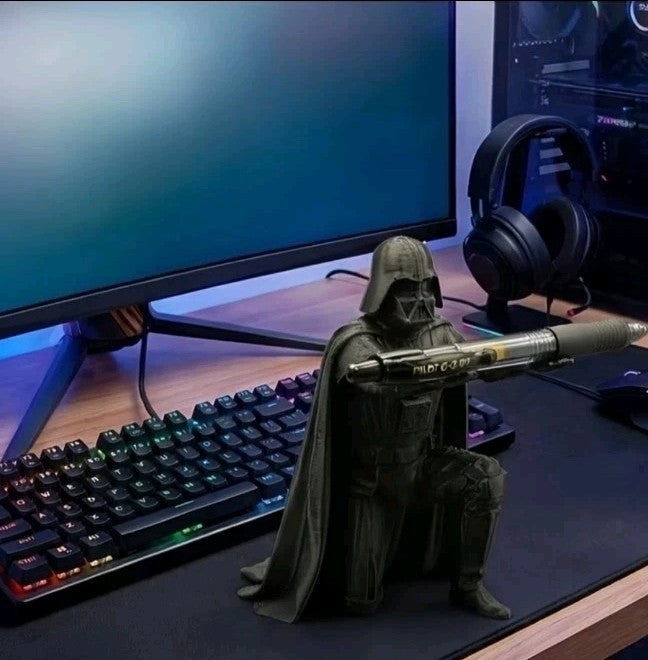 3D Printed Star Wars Darth Vader Pencil/Pen Holder - Ring Stand - Desk Décor