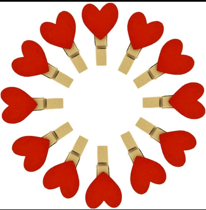VALENTINES DAY WOODEN HEART PEGS12 PACK